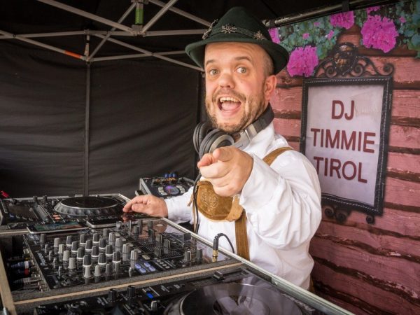 Dj Timmie Tirol Boeken