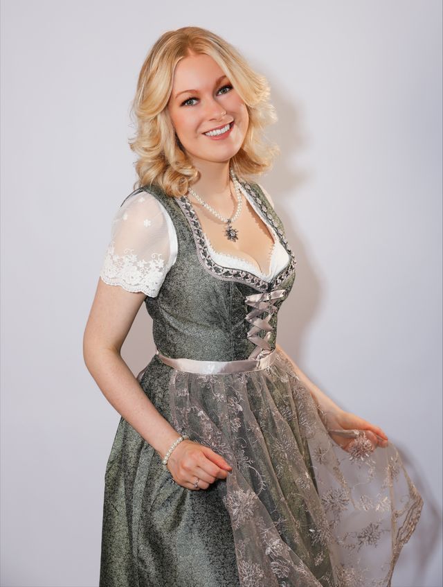 Christyn oktoberfest Specials boeken - Image 3